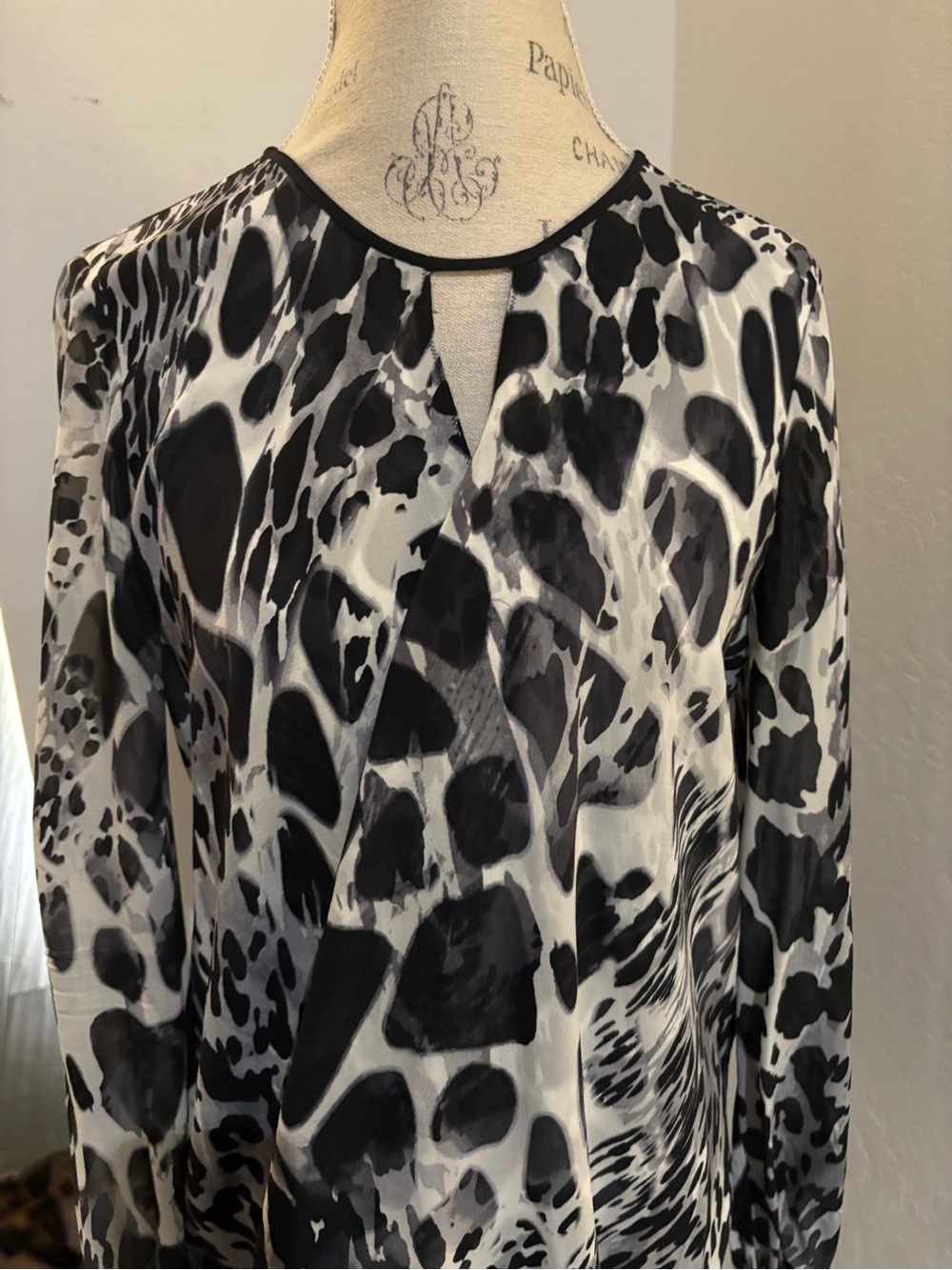 St. John Black and White Printed Long-Sleeve Tunic